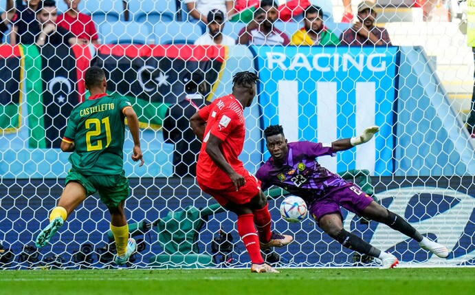 Der Schweizer Breel Embolo traf zum Sieg gegen Kamerun.