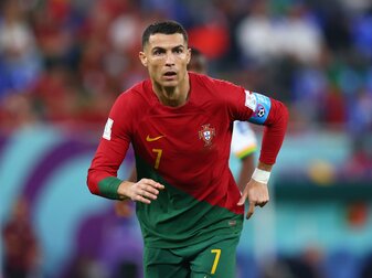 Hat nun als erster Spieler bei fünf Weltmeisterschaften getroffen: Cristiano Ronaldo. Hat nun als erster Spieler bei fünf Weltmeisterschaften getroffen: Cristiano Ronaldo.