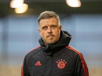 Trainer Alexander Straus und seine Bayern mussten sich im Camp Nou geschlagen geben. Trainer Alexander Straus und seine Bayern mussten sich im Camp Nou geschlagen geben.