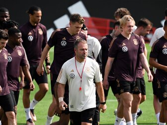 Der Glaube an das Team von Bundestrainer Hansi Flick ist in der Heimat nicht so groß. Der Glaube an das Team von Bundestrainer Hansi Flick ist in der Heimat nicht so groß.