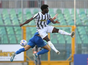Samuel Iling-Junior bei einem Spiel von Juventus Turins U19 (Foto: Alessandro Sabattini/Getty Images)