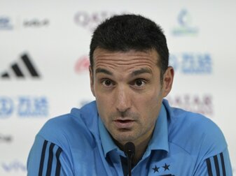 Argentinien-Coach: "Vielleicht schaut Maradona uns zu" Argentinien-Coach: "Vielleicht schaut Maradona uns zu"