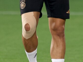 Das lädierte Knie von Nationalspieler Leroy Sané. Das lädierte Knie von Nationalspieler Leroy Sané.