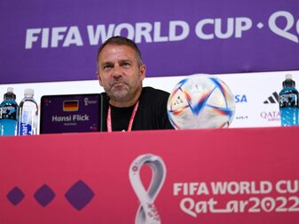 Spanien-PK nur mit Flick: DFB droht FIFA-Geldstrafe Spanien-PK nur mit Flick: DFB droht FIFA-Geldstrafe