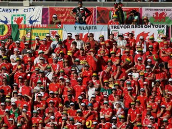 Wales-Fan stirbt in Katar Wales-Fan stirbt in Katar