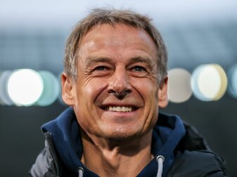 Jürgen Klinsmann ist als WM-Experte beim britischen TV-Sender BBC zu sehen. Jürgen Klinsmann ist als WM-Experte beim britischen TV-Sender BBC zu sehen.