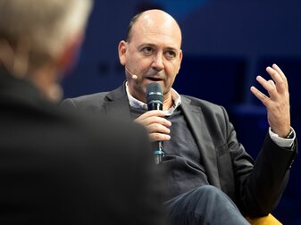 Fernando Carro, Vorsitzender der Geschäftsführung von Bayer 04 Leverkusen. Fernando Carro, Vorsitzender der Geschäftsführung von Bayer 04 Leverkusen.