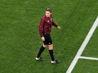 Warten für Schiedsrichterinnen geht weiter Warten für Schiedsrichterinnen geht weiter