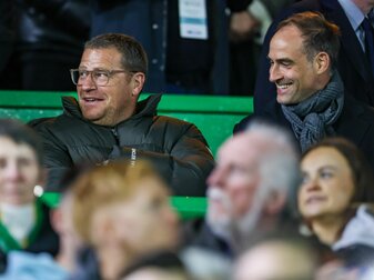 RB Leipzigs neuer Sportdirektor Max Eberl (l) sitzt neben Noch-Geschäftsführer Oliver Mintzlaff. RB Leipzigs neuer Sportdirektor Max Eberl (l) sitzt neben Noch-Geschäftsführer Oliver Mintzlaff.