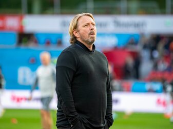 Die Zukunft von Stuttgarts Sportdirektor Sven Mislintat ist noch nicht geklärt. Die Zukunft von Stuttgarts Sportdirektor Sven Mislintat ist noch nicht geklärt.