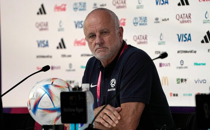 Eine Antwort des 59-Jährigen auf eine Journalisten-Frage sorgte für Gelächter: Australiens Cheftrainer Graham Arnold.