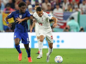 Iran unterliegt dem "Großen Satan": USA im Achtelfinale Iran unterliegt dem "Großen Satan": USA im Achtelfinale