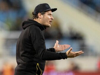 Nach zwei gewonnenen Spielen, musste er jetzt eine Niederlage einstecken: BVB-Trainer Edin Terzic. Nach zwei gewonnenen Spielen, musste er jetzt eine Niederlage einstecken: BVB-Trainer Edin Terzic.