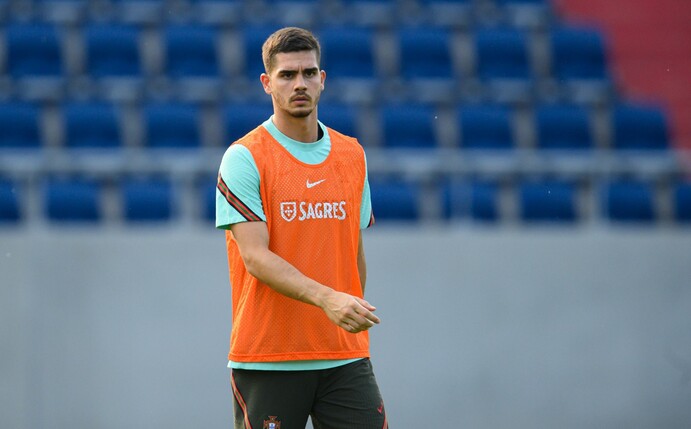 Andre Silva kämpft mit der portugiesischen Mannschaft am Freitag um den Gruppensieg.