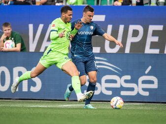 Spielte sich unter Trainer Niko Kovac in die Stammelf: Wolfsburgs Felix Nmecha (l). Spielte sich unter Trainer Niko Kovac in die Stammelf: Wolfsburgs Felix Nmecha (l).