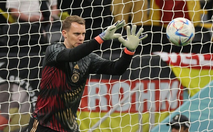 Neuer stellt WM-Rekord auf