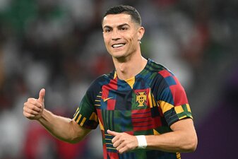 Portugals Cristiano Ronaldo beim Aufwärmen vor einem Spiel. Portugals Cristiano Ronaldo beim Aufwärmen vor einem Spiel.