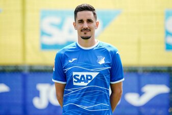 Seit dem 1. Juli 2020 absolvierte Benjamin Hübner nur sieben Pflichtspieleinsätze. Seit dem 1. Juli 2020 absolvierte Benjamin Hübner nur sieben Pflichtspieleinsätze.