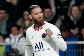 Lief 180 Mal für die spanische Nationalmannschaft auf: Sergio Ramos. Lief 180 Mal für die spanische Nationalmannschaft auf: Sergio Ramos.