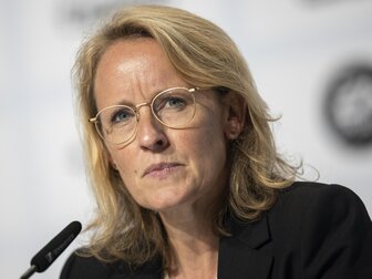 DFL-Chefin Hopfen muss gehen DFL-Chefin Hopfen muss gehen