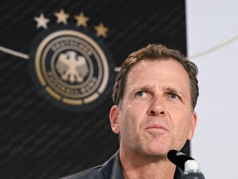 Dutt sieht Bierhoff als Bauernopfer und fordert Reform Dutt sieht Bierhoff als Bauernopfer und fordert Reform