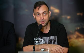 Handball-Manager Hanning bemängelte, es habe bei der Fußball-WM bei der DFB-Auswahl sowohl auf als auch neben dem Platz keinen Plan, keine Leistung und kein Konzept gegeben. Handball-Manager Hanning bemängelte, es habe bei der Fußball-WM bei der DFB-Auswahl sowohl auf als auch neben dem Platz keinen Plan, keine Leistung und kein Konzept gegeben.