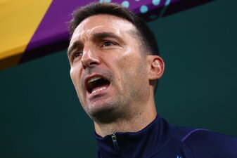 Argentiniens Trainer Lionel Scaloni hatte beim Elfmeterschießen freie Auswahl.