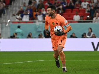 Lloris alleiniger Rekordnationalspieler Frankreichs Lloris alleiniger Rekordnationalspieler Frankreichs
