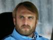 Bierofka hatte nach der Entlassung von Benno Möhlmann das Traineramt beim krisengeplagten Traditionsklub übernommen und die Münchner mit drei Siegen bei 4:0 Toren vorzeitig zum Klassenerhalt geführt. Von der Deutschen Fußball Liga (DFL) hatte der Ex-