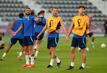 Englands Kyle Walker (l-r), Harry Kane and John Stones beim Training.