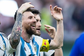 Ist nur noch einen Sieg vom lange ersehnten WM-Titel entfernt: Lionel Messi. Ist nur noch einen Sieg vom lange ersehnten WM-Titel entfernt: Lionel Messi.