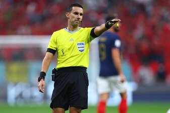 Der mexikanische Schiedsrichter César Arturo Ramos Palazuelos leitete das WM-Halbfinale zwischen Frankreich und Marokko. Der mexikanische Schiedsrichter César Arturo Ramos Palazuelos leitete das WM-Halbfinale zwischen Frankreich und Marokko.