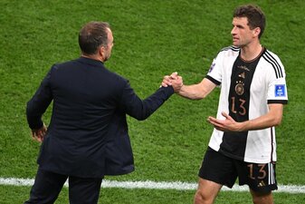 Haben Bundestrainer Hansi Flick (l) und Routinier Thomas Müller noch eine gemeinsame Zukunft im DFB-Team? Haben Bundestrainer Hansi Flick (l) und Routinier Thomas Müller noch eine gemeinsame Zukunft im DFB-Team?