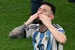 Lionel Messi ist nun auf einer Stufe mit Argentiniens Fußball-Idol Diego Maradona.