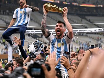 "Verdient": Pele gratuliert Messi zum WM-Triumph "Verdient": Pele gratuliert Messi zum WM-Triumph