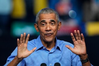 Auch Barack Obama ist ein großer Fan von Lionel Messi. Auch Barack Obama ist ein großer Fan von Lionel Messi.