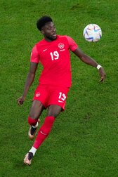 Mit den Bayern top, mit Kanada nach der WM-Vorrunde raus: Alphonso Davies. Mit den Bayern top, mit Kanada nach der WM-Vorrunde raus: Alphonso Davies.