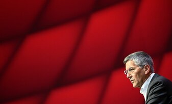 Der Bayern-Präsident Herbert Hainer spricht über die Heim-EM 2024 und das DFB-Team. Der Bayern-Präsident Herbert Hainer spricht über die Heim-EM 2024 und das DFB-Team.