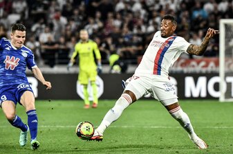 Jérôme Boateng steht noch bei Olympique Lyon unter Vertrag. Jérôme Boateng steht noch bei Olympique Lyon unter Vertrag.