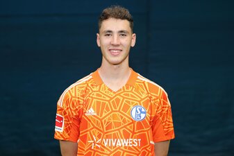 Torwart Justin Heekeren, der Ersatztorwart von Schalke. (Photo by Andreas Rentz/Getty Images) Torwart Justin Heekeren, der Ersatztorwart von Schalke. (Photo by Andreas Rentz/Getty Images)