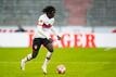 Tanguy Coulibaly ist von Trainer Bruno Labbadia vorzeitig in die Kabine geschickt worden.