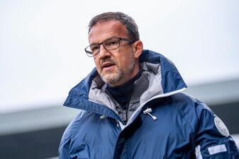 Herthas Geschäftsführer Fredi Bobic ist wegen einer Schiedsrichter-Entscheidung enttäuscht. Herthas Geschäftsführer Fredi Bobic ist wegen einer Schiedsrichter-Entscheidung enttäuscht.