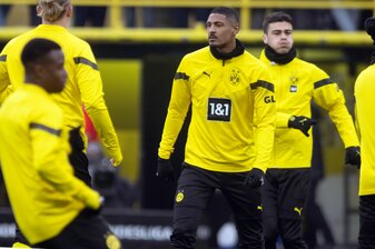 Stürmer Sébastien Haller (M.) steht vor seinem Pflichtspieldebüt für den BVB. Stürmer Sébastien Haller (M.) steht vor seinem Pflichtspieldebüt für den BVB.