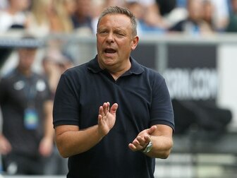 Breitenreiter fordert Sieg - "Zeit des Redens ist vorbei" Breitenreiter fordert Sieg - "Zeit des Redens ist vorbei"