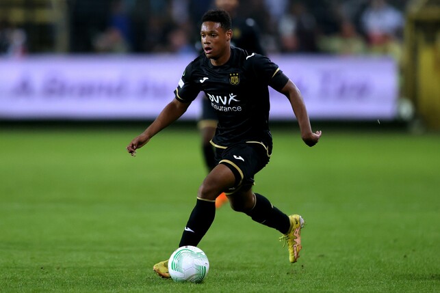 Duranville gab mit 16 sein Profidebüt beim RSC Anderlecht. Foto: Dean Mouhtaropoulos/Getty Images