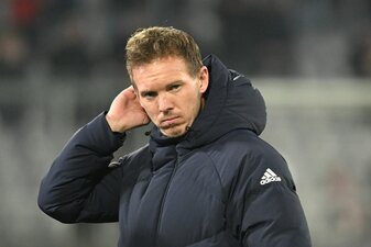 Verordnet Serge Gnabry eine Denkpause: Bayern-Coach Julian Nagelsmann. Verordnet Serge Gnabry eine Denkpause: Bayern-Coach Julian Nagelsmann.