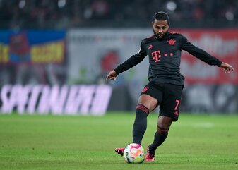 Serge Gnabry in Aktion. Mit seinem Kurztrip nach Paris hat der Bayern-Spieler für Unmut gesorgt. Serge Gnabry in Aktion. Mit seinem Kurztrip nach Paris hat der Bayern-Spieler für Unmut gesorgt.
