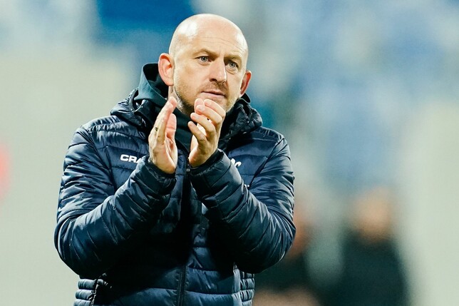 Kann sich auf einen begehrten Neuzugang freuen: Lilien-Coach Torsten Lieberknecht.