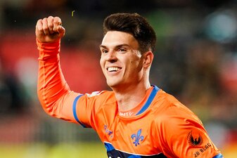 Darmstadts Torschütze Mathias Honsak jubelt über das Tor zum 2:0 gegen Sandhausen. Darmstadts Torschütze Mathias Honsak jubelt über das Tor zum 2:0 gegen Sandhausen.