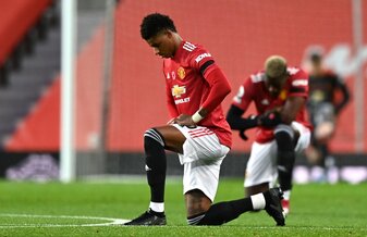 In der Premier League werden die Spieler knien. In der Premier League werden die Spieler knien.